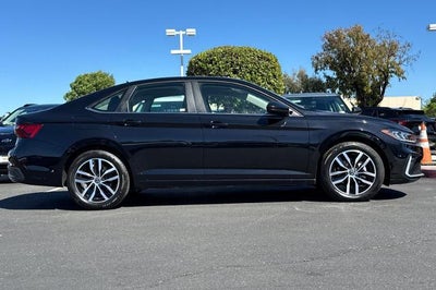 2025 Volkswagen Jetta SE