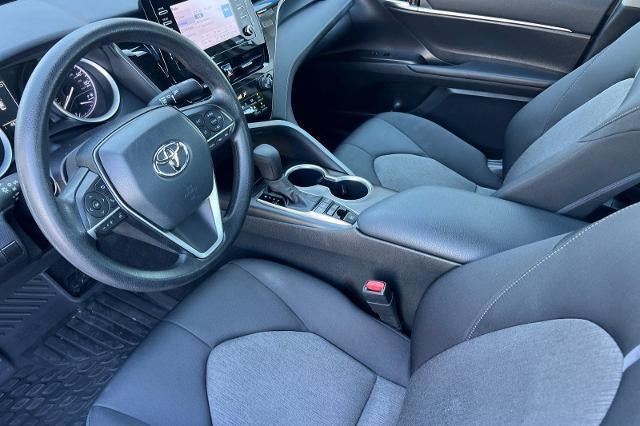 2022 Toyota Camry Hybrid LE
