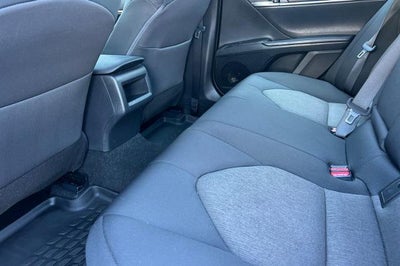 2022 Toyota Camry Hybrid LE