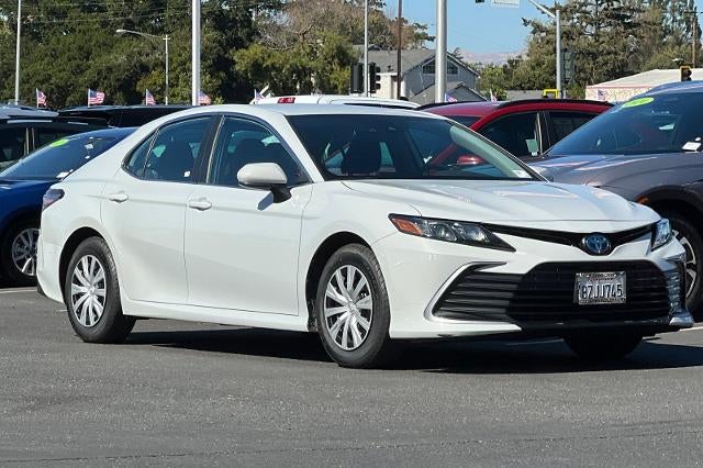 2022 Toyota Camry Hybrid LE