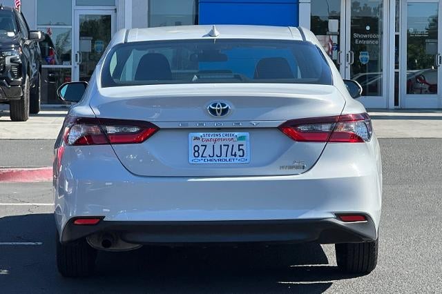 2022 Toyota Camry Hybrid LE