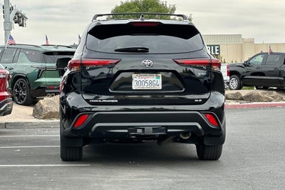 2025 Toyota Highlander Hybrid XLE