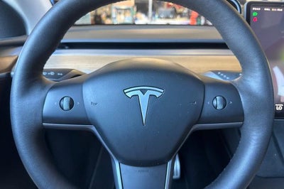 2025 Tesla Model Y Performance