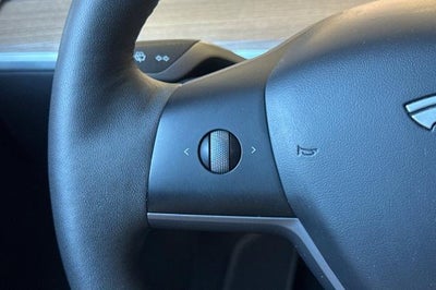 2025 Tesla Model Y Performance