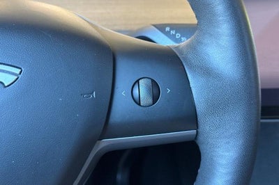 2025 Tesla Model Y Performance