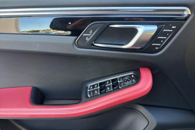 2019 Porsche Macan S