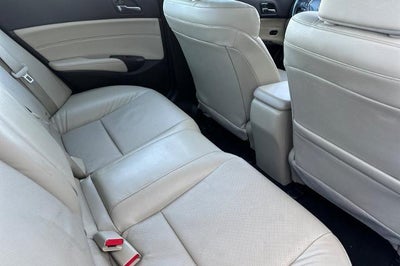 2017 Acura ILX w/Premium Pkg