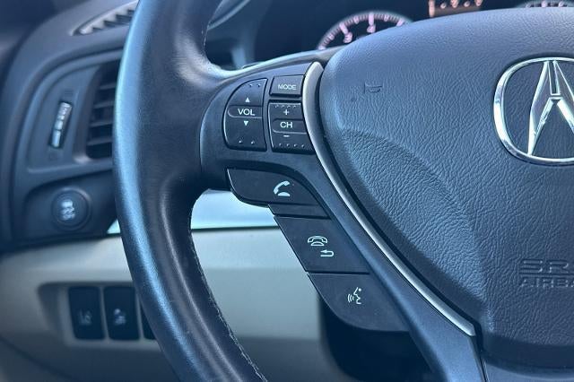 2017 Acura ILX w/Premium Pkg