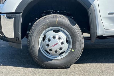 2026 GMC Sierra 3500 HD Chassis Cab Pro