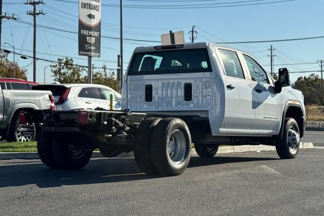 2026 GMC Sierra 3500 HD Chassis Cab Pro