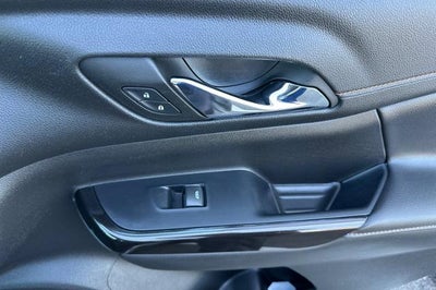 2022 GMC Acadia AT4