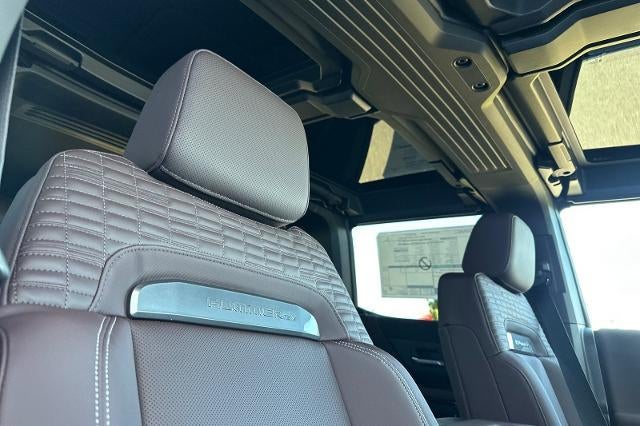 2026 GMC HUMMER EV SUV 2X