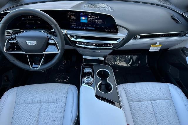 2025 Cadillac LYRIQ Luxury 1