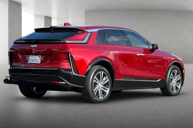 2025 Cadillac LYRIQ Luxury 1