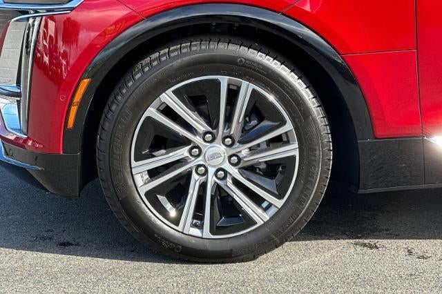 2025 Cadillac LYRIQ Luxury 1