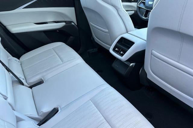 2025 Cadillac LYRIQ Luxury 1