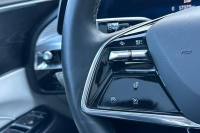 2024 Cadillac LYRIQ Luxury 1