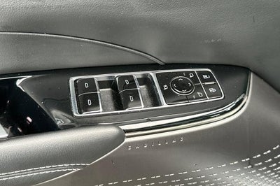 2024 Cadillac LYRIQ Luxury 1