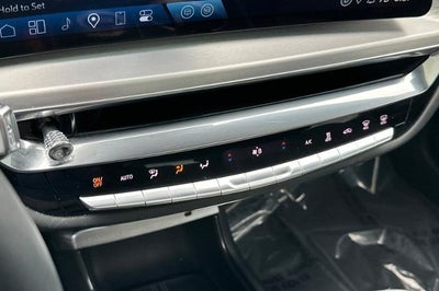 2024 Cadillac LYRIQ Luxury 1