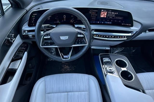 2024 Cadillac LYRIQ Luxury 1