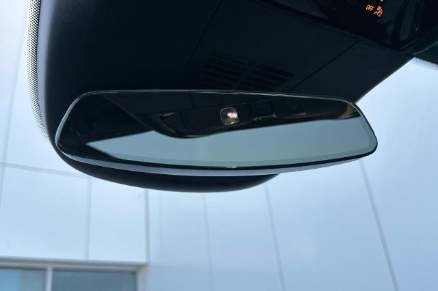 2024 Cadillac LYRIQ Luxury 1