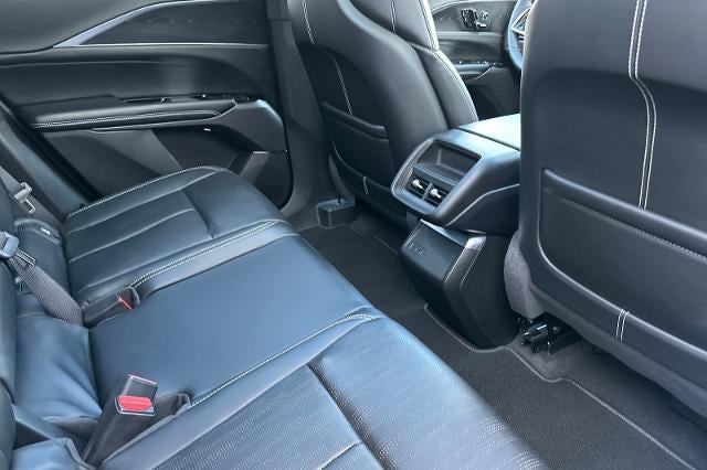 2025 Cadillac LYRIQ Sport 1