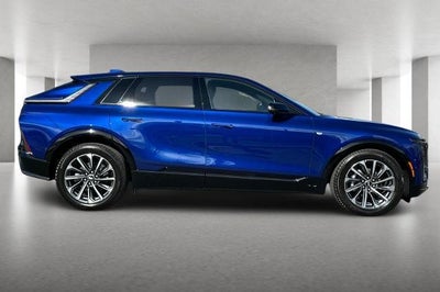 2025 Cadillac LYRIQ Sport 1
