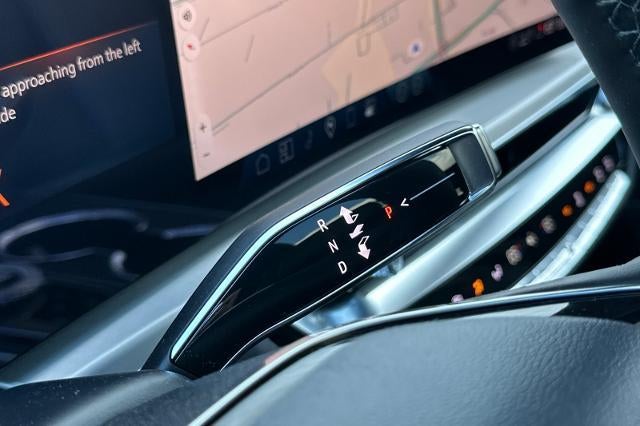 2025 Cadillac LYRIQ Sport 1