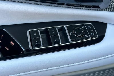 2027 Cadillac OPTIQ Luxury