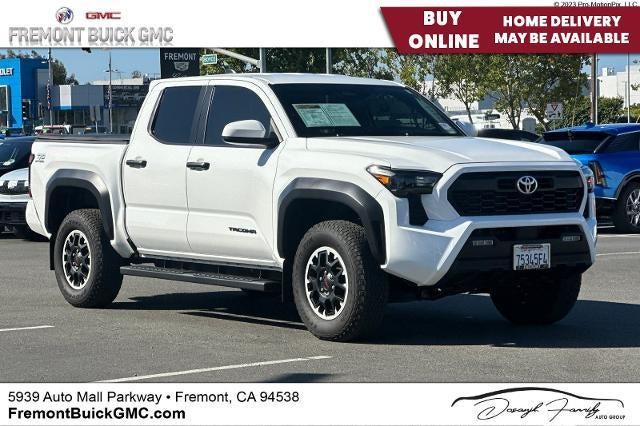 2025 Toyota Tacoma 4WD SR