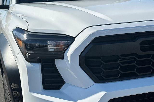 2025 Toyota Tacoma 4WD SR