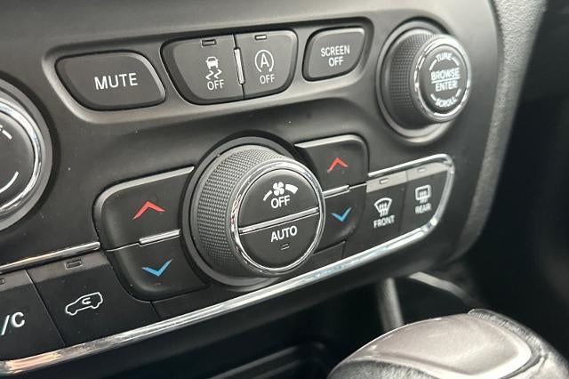 2023 Jeep Cherokee Altitude Lux 4x4