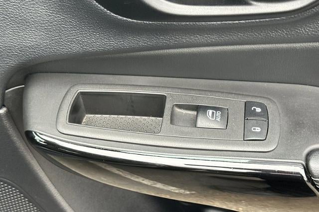 2023 Jeep Cherokee Altitude Lux 4x4