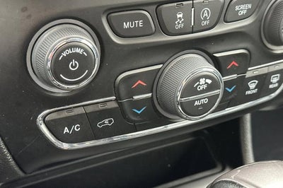 2023 Jeep Cherokee Altitude Lux 4x4