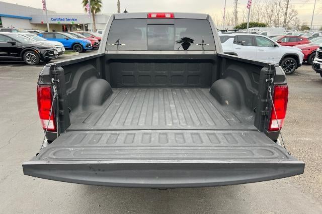 2017 RAM 1500 Big Horn Crew Cab 4x4 5'7" Box