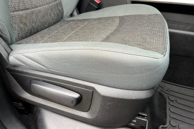 2017 RAM 1500 Big Horn Crew Cab 4x4 5'7" Box