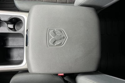 2017 RAM 1500 Big Horn Crew Cab 4x4 5'7" Box