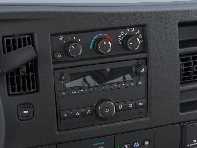 2025 Chevrolet Express Passenger 2500 1LS