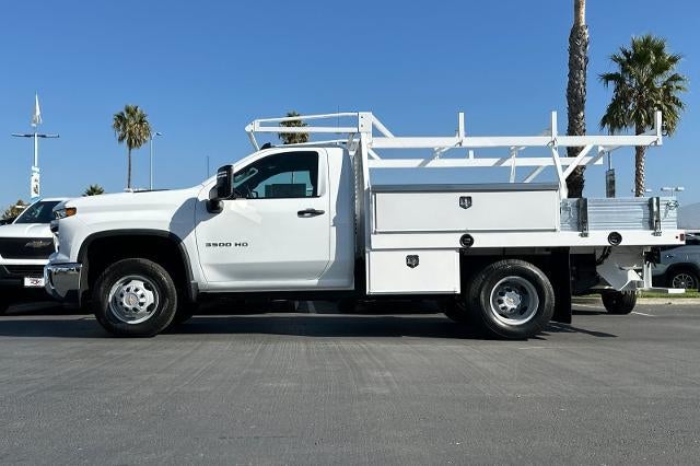 2025 Chevrolet Silverado 3500 HD Chassis Cab Work Truck
