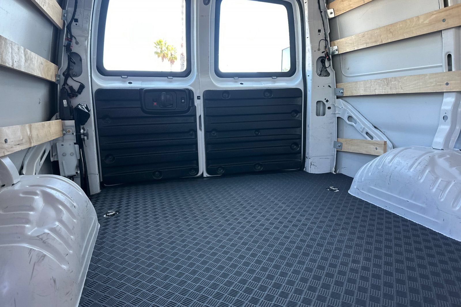 2024 Chevrolet Express Cargo 2500 Base