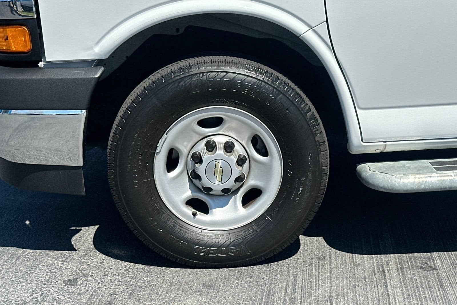 2024 Chevrolet Express Cargo 2500 Base