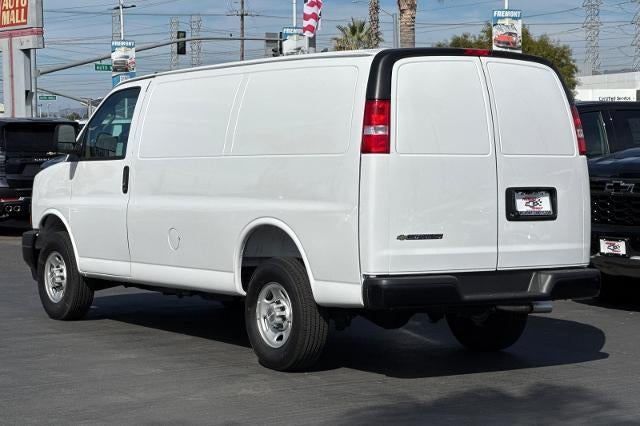 2025 Chevrolet Express Cargo 2500 Base