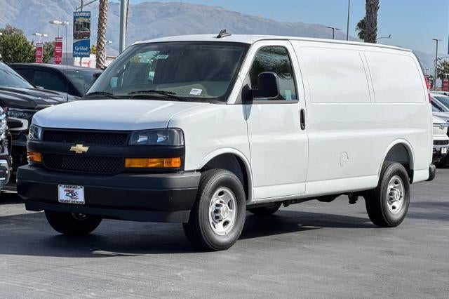 2025 Chevrolet Express Cargo 2500 Base