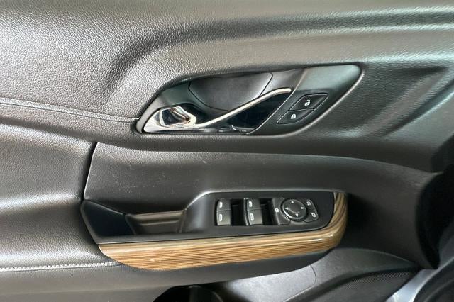 2022 GMC Acadia SLE