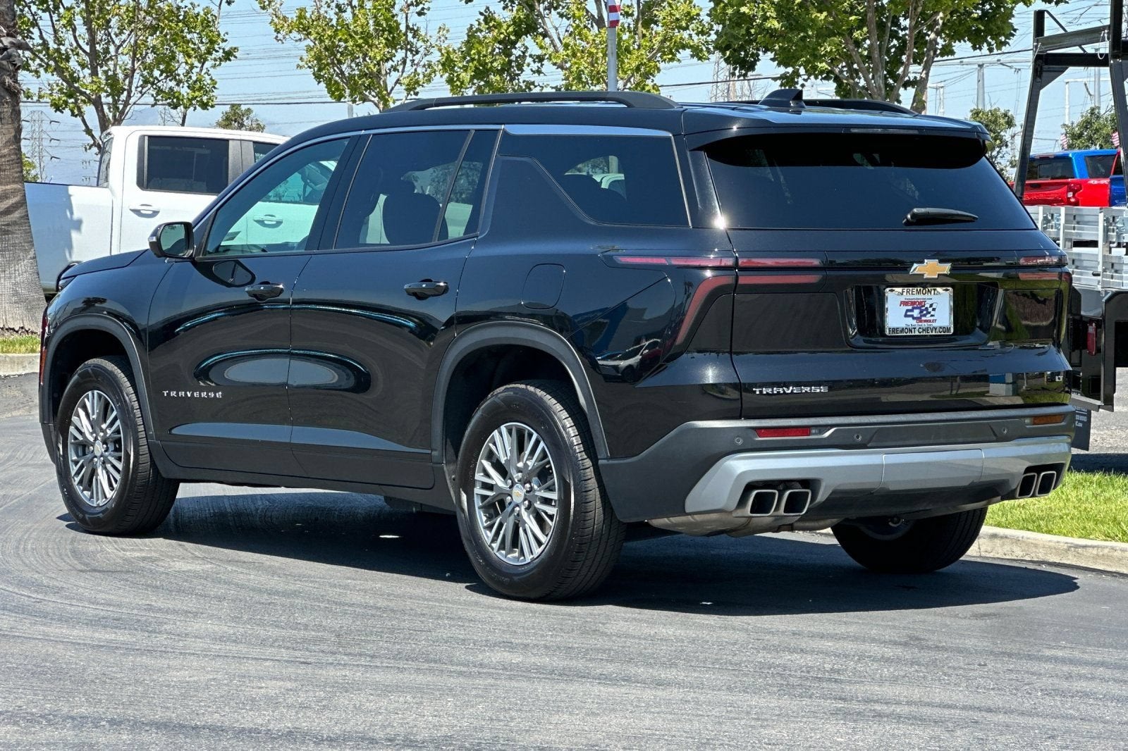 2024 Chevrolet Traverse LT