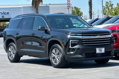 2024 Chevrolet Traverse LT