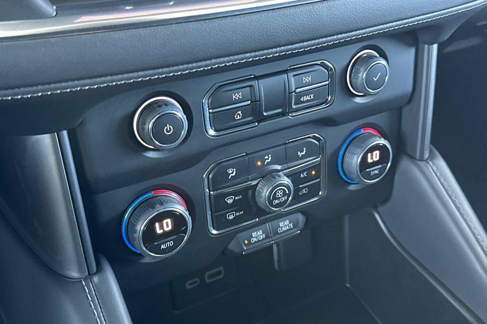 2023 Chevrolet Tahoe LS
