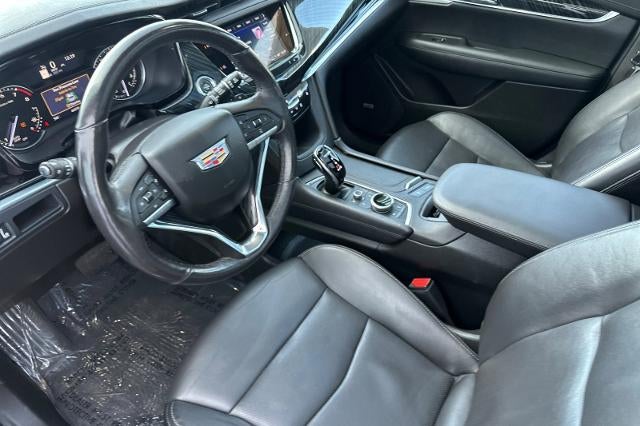 2023 Cadillac XT6 Premium Luxury