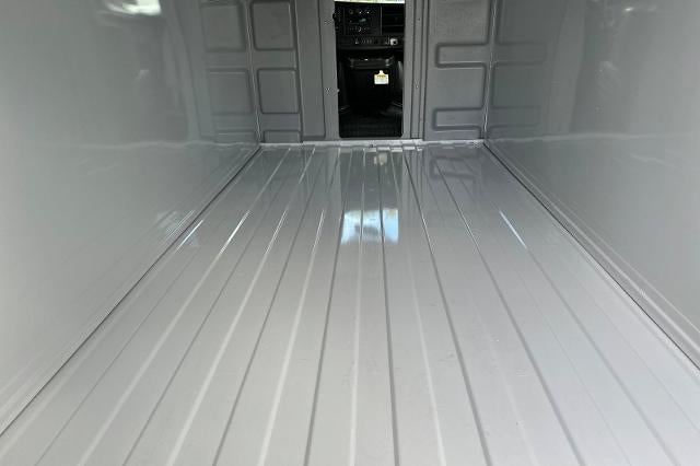 2026 Chevrolet Express Cutaway 3500 Base