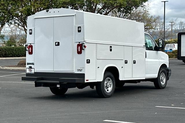 2026 Chevrolet Express Cutaway 3500 Base
